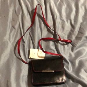 L’Artigiano Cross Body Bag new black and red